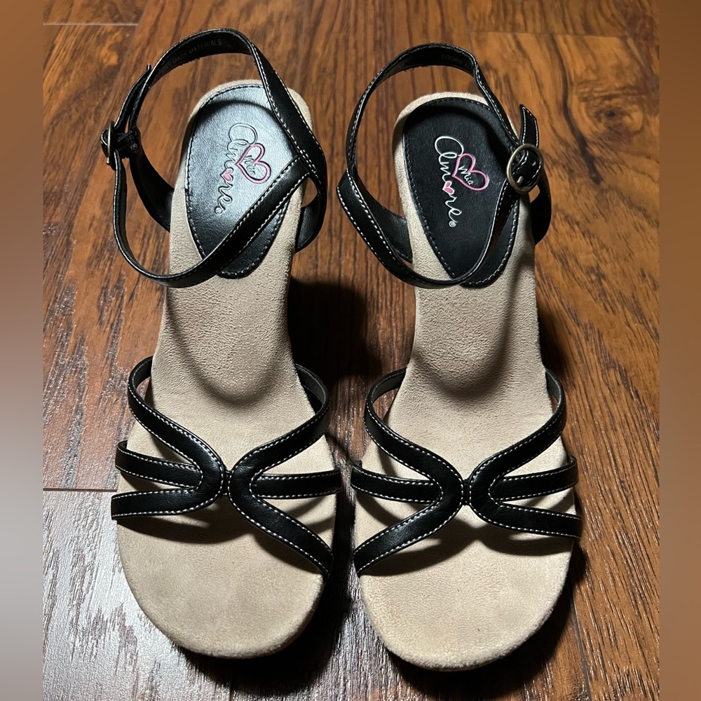 The brand is Mia Amore. A wedge type of shoes with 3.75 inches heels.